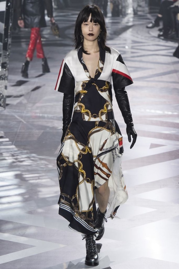 عرض لويس فيتون لخريف وشتاء 2016-2017