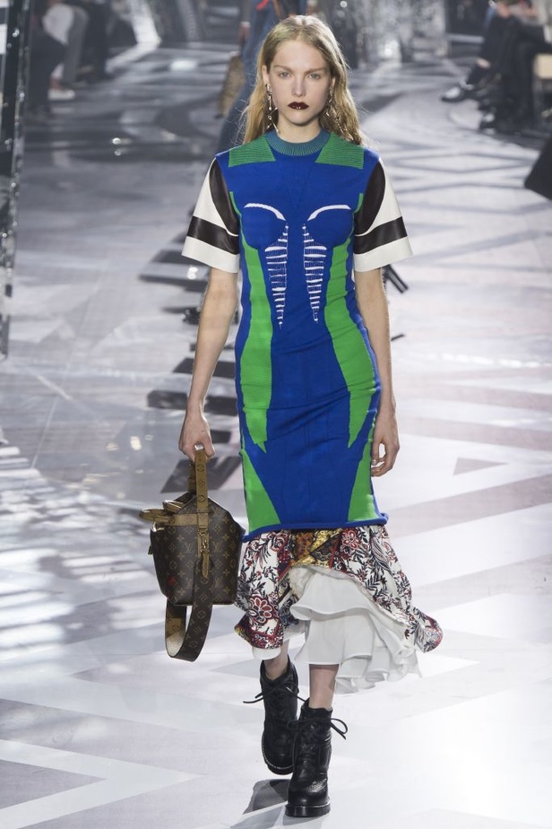 عرض لويس فيتون لخريف وشتاء 2016-2017