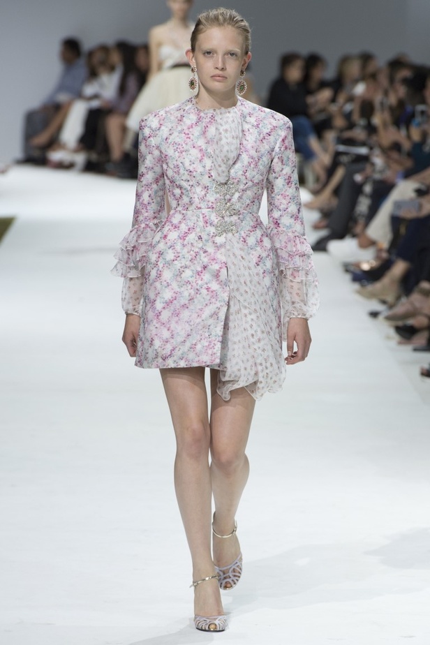 مجموعة Giambattista Valli للهوت كوتور لموسم خريف 2016