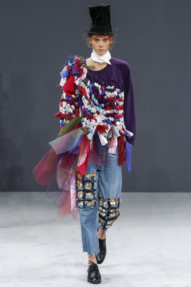 مجموعة Viktor & Rolf للأزياء الراقية لخريف ٢٠١٦