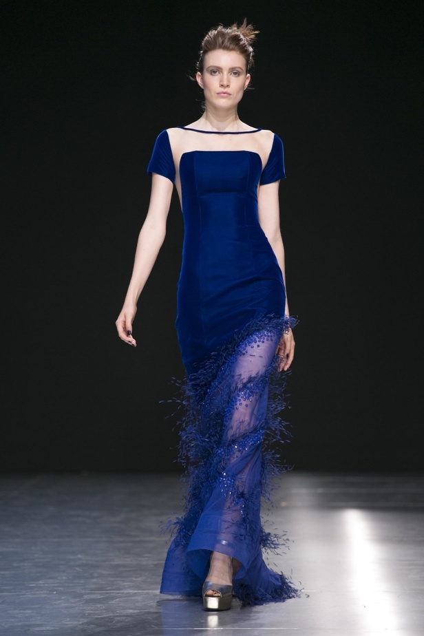 أزياء جورج شقرا لشتاء 2018 يسيطر عليها الشك والتطريز !