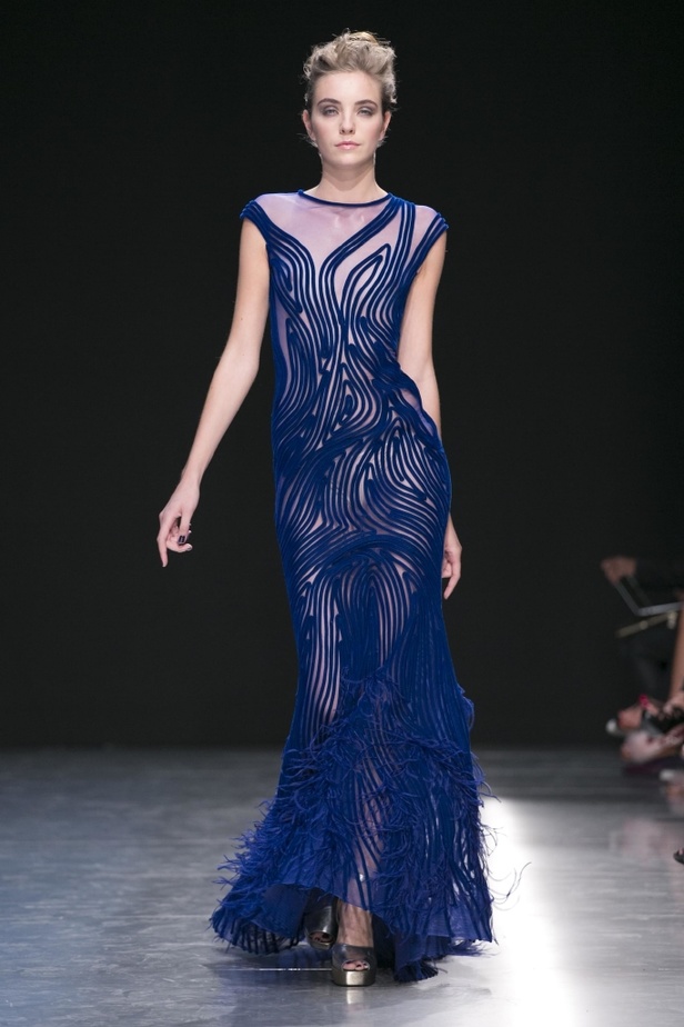 أزياء جورج شقرا لشتاء 2018 يسيطر عليها الشك والتطريز !