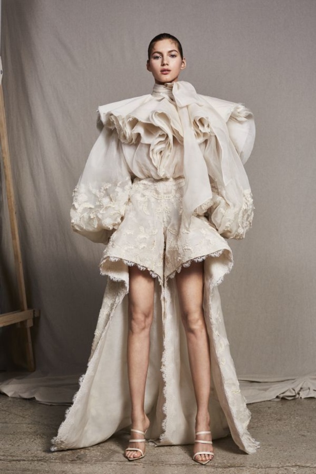 مجموعة كوتور Ashi Studio FW19 للمصمم السعودي محمد آشي 