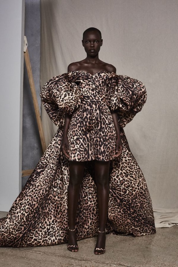 مجموعة كوتور Ashi Studio FW19 للمصمم السعودي محمد آشي 