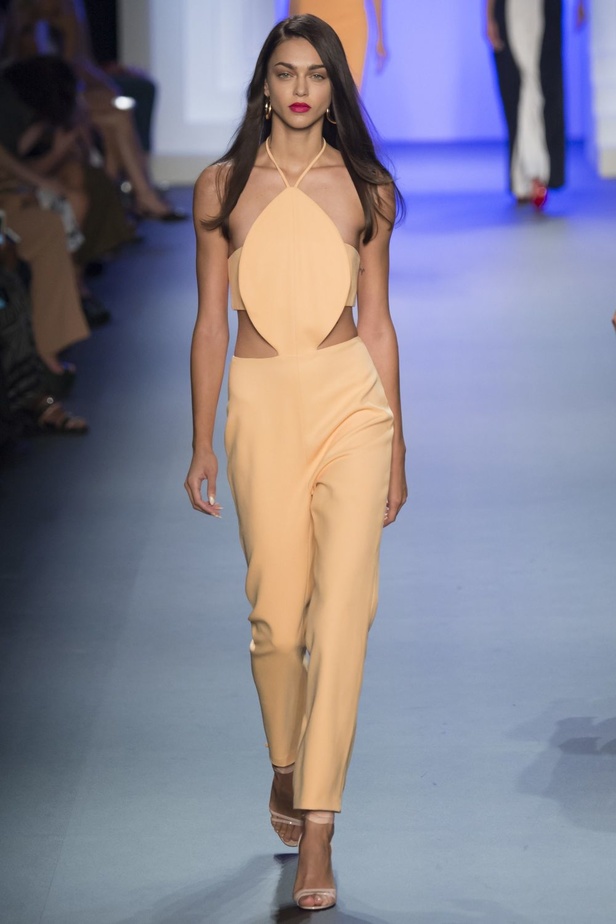 عرض Cushnie et Ochs في اسبوع نيويورك للموضة