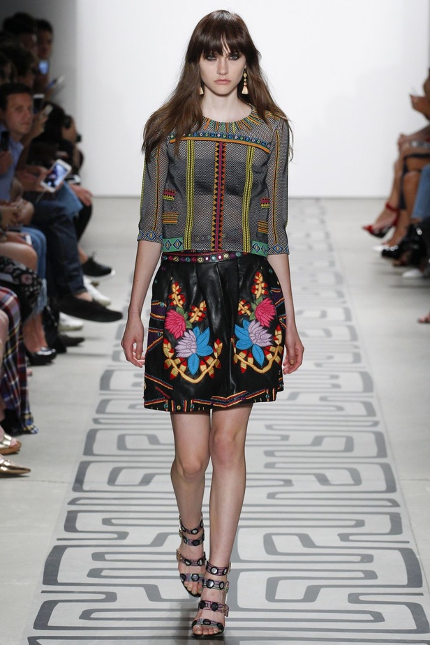 مجموعة Nicole Miller لربيع وصيف 2017