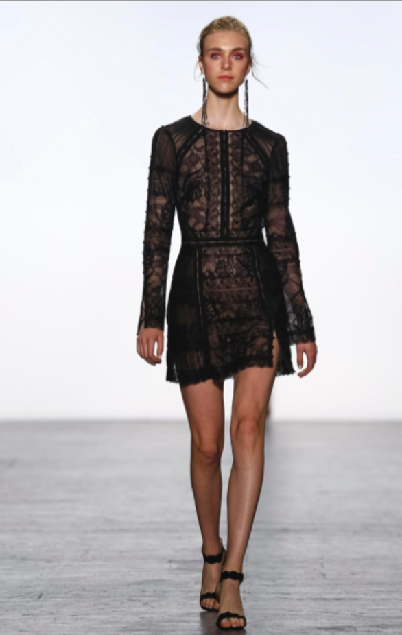 مجموعة Tadashi Shoji لربيع وصيف ٢٠١٧ !