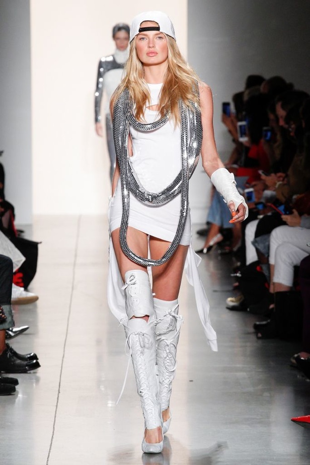 مجموعة جيرمي سكوت لربيع و صيف 2018