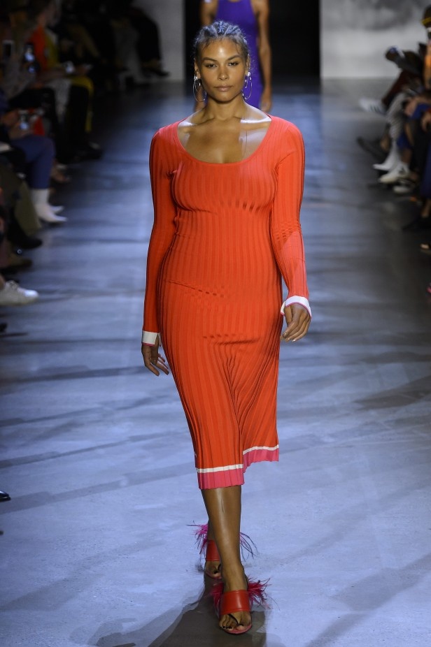 Prabal Gurung قدّم مجموعة نابضة بالحياة لربيع وصيف 2019