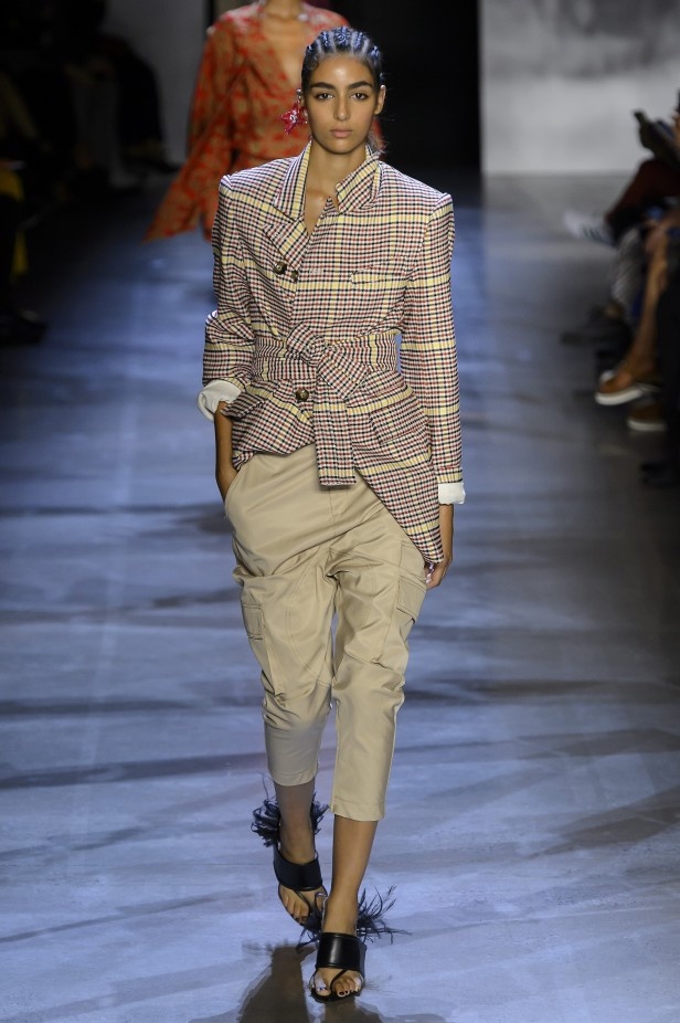 Prabal Gurung قدّم مجموعة نابضة بالحياة لربيع وصيف 2019