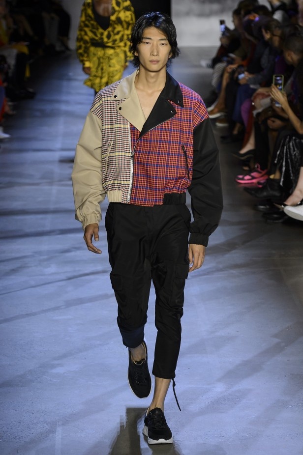 Prabal Gurung قدّم مجموعة نابضة بالحياة لربيع وصيف 2019