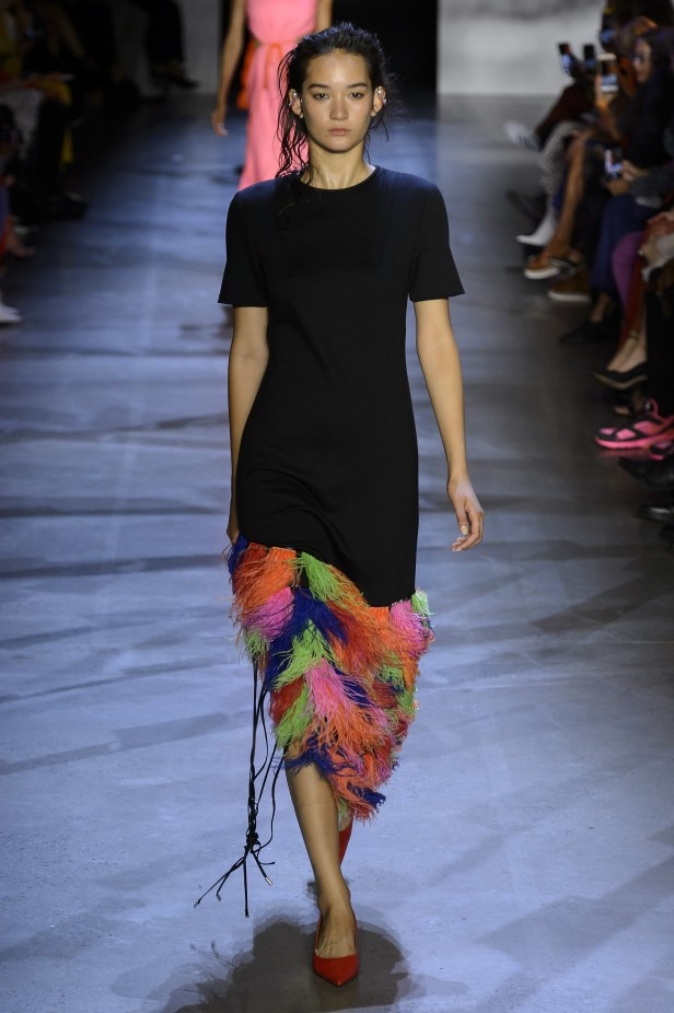 Prabal Gurung قدّم مجموعة نابضة بالحياة لربيع وصيف 2019