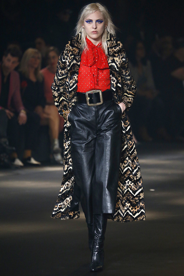 "سان لوران" ومجموعة مُبهرة لموسم خريف وشتاء 2016-2017!