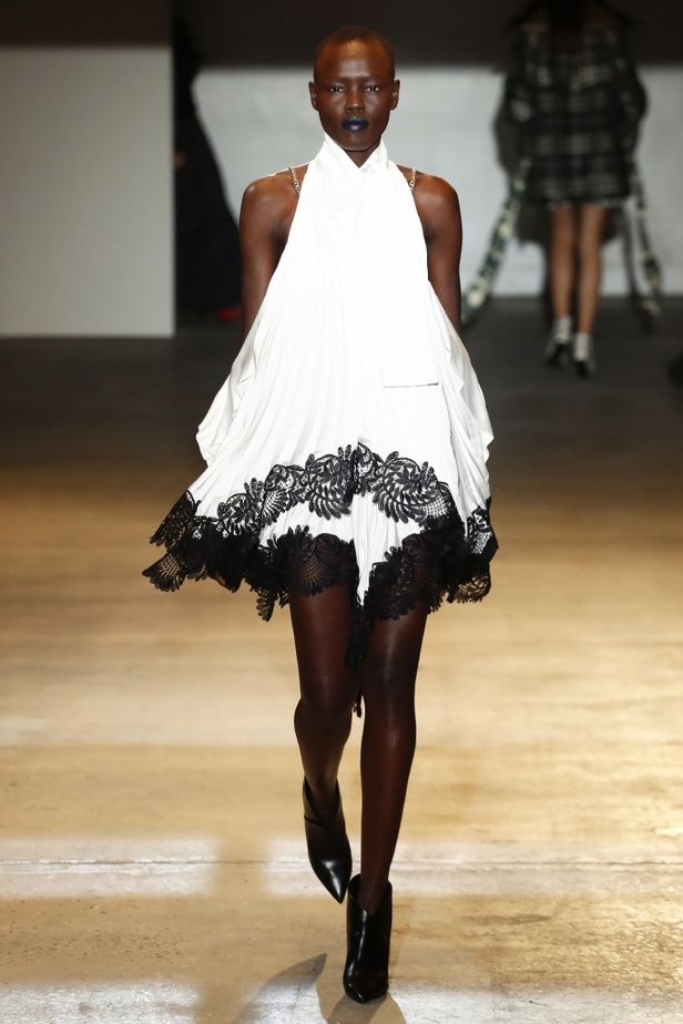 مجموعة Self Portrait لخريف 2018