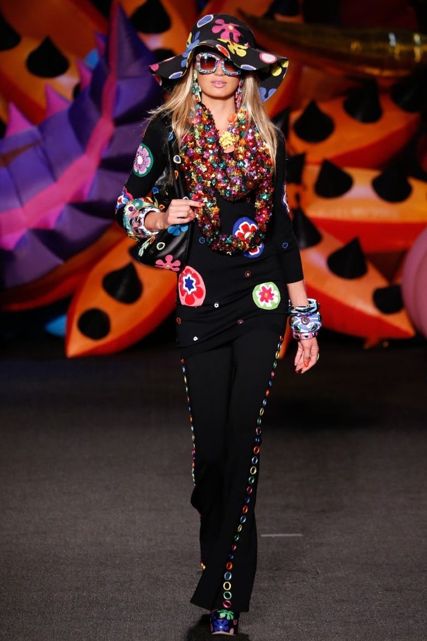 مجموعة "موسكينو" ريزورت 2017!