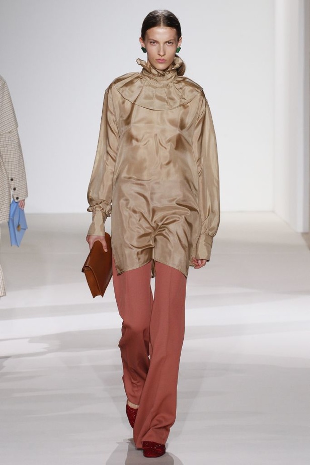 مجموعة فكتوريا بيكهام لربيع وصيف 2018