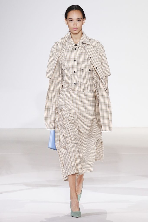 مجموعة فكتوريا بيكهام لربيع وصيف 2018