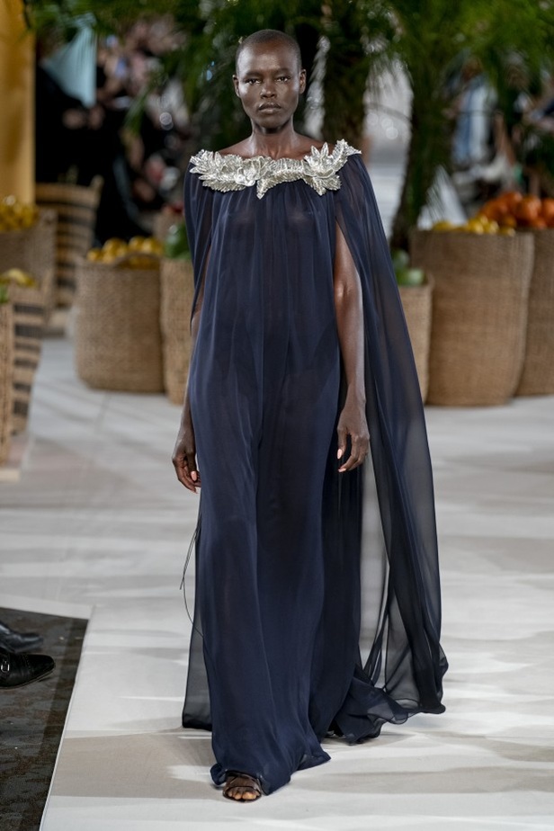 اسبوع الموضة في نيويورك 2019 عرض أزياء oscar de la renta  ربيع وصيف 2020