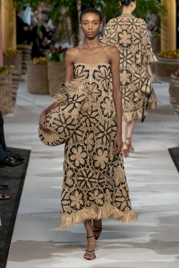 اسبوع الموضة في نيويورك 2019 عرض أزياء oscar de la renta  ربيع وصيف 2020