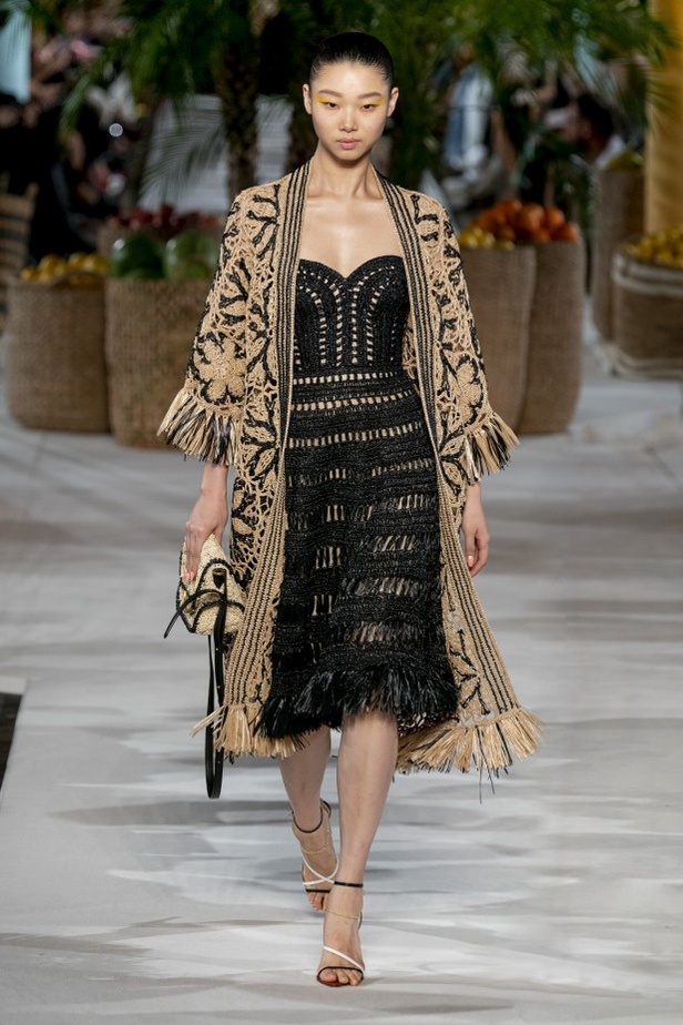 اسبوع الموضة في نيويورك 2019 عرض أزياء oscar de la renta  ربيع وصيف 2020