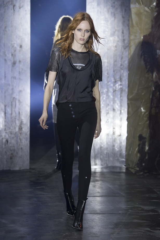 أناقة الأسود مع ألكسندر وانغ لخريف و شتاء 2017