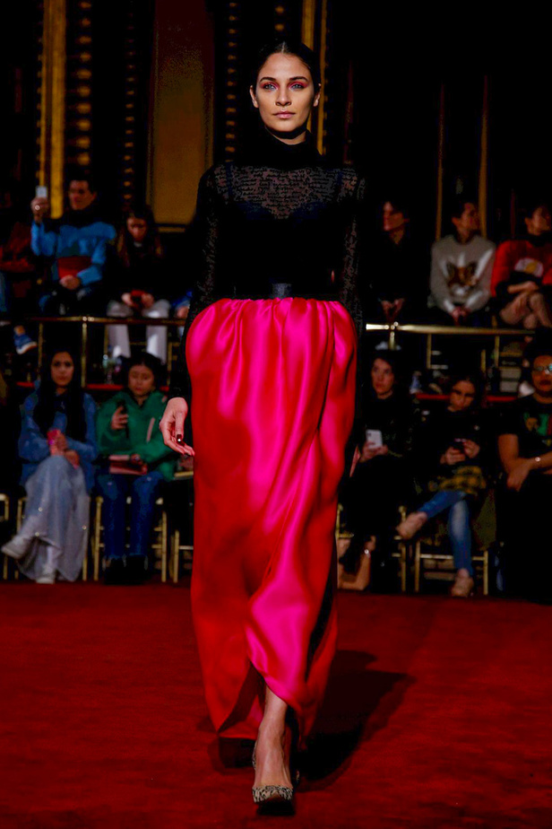 عرض أزياء كريستيان سيريانو لموسم خريف وشتاء 2018