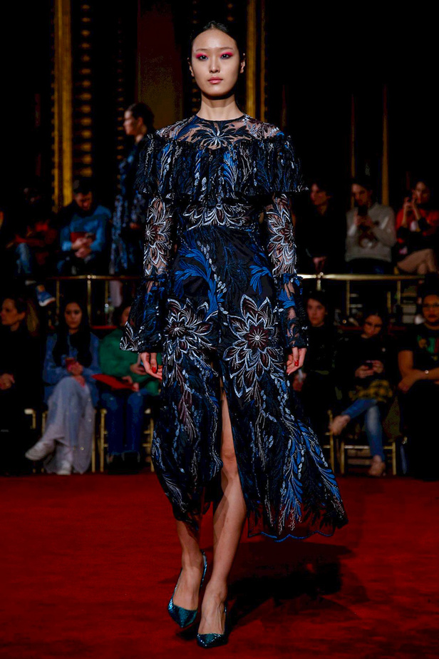 عرض أزياء كريستيان سيريانو لموسم خريف وشتاء 2018