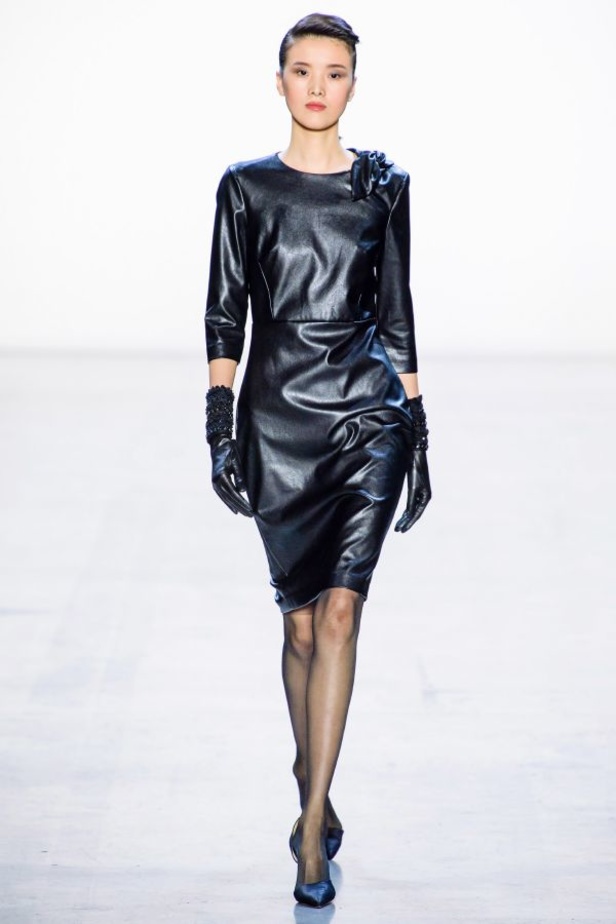 مجموعة Badgley Mischka للألبسة الجاهزة لموسم خريف 2019