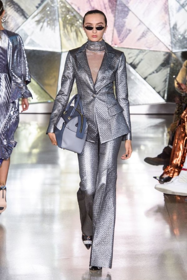 مجموعة Christian Siriano  للألبسة الجاهزة لموسم خريف 2019