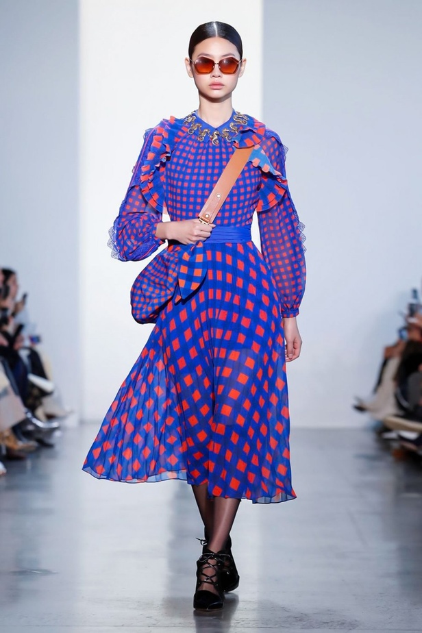 مجموعة Self Portrait للألبسة الجاهزة لخريف 2019