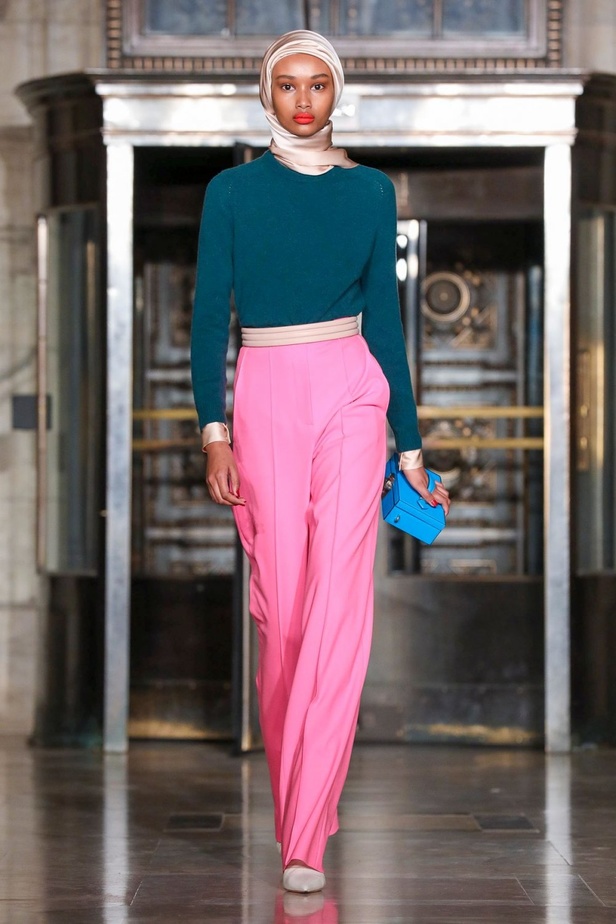 مجموعة اوسكار دي لارنتا من اسبوع الموضة في نيويورك 2020 