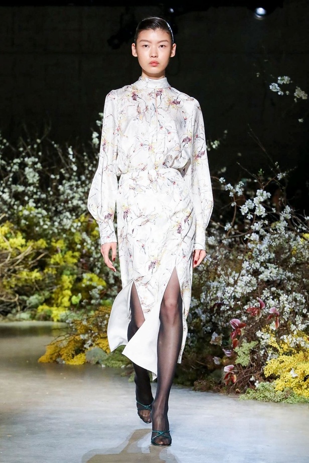 ازياء JASON WU  الجاهزة لخريف وشتاء 2020/2021 من نيويورك 