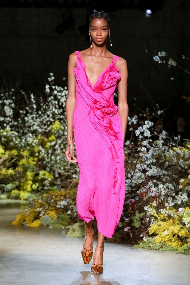 ازياء JASON WU  الجاهزة لخريف وشتاء 2020/2021 من نيويورك 