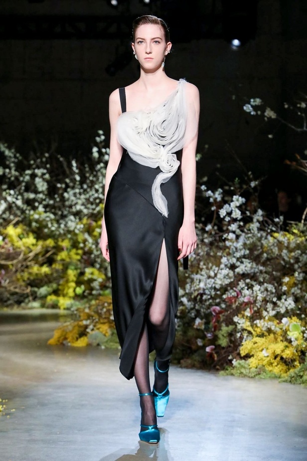 ازياء JASON WU  الجاهزة لخريف وشتاء 2020/2021 من نيويورك 