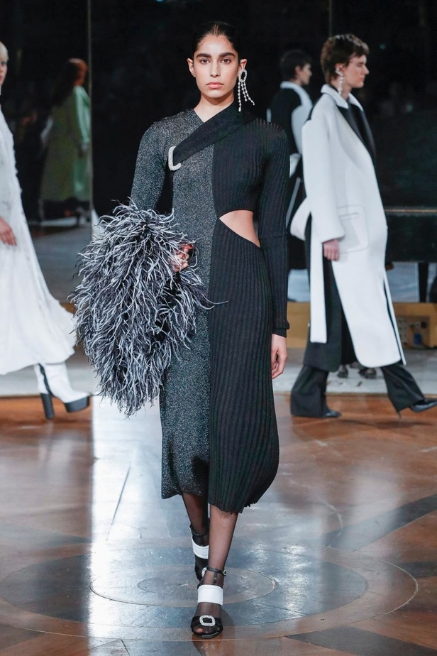 فساتين PRABAL GURUNG لخريف وشتاء2020/2021  