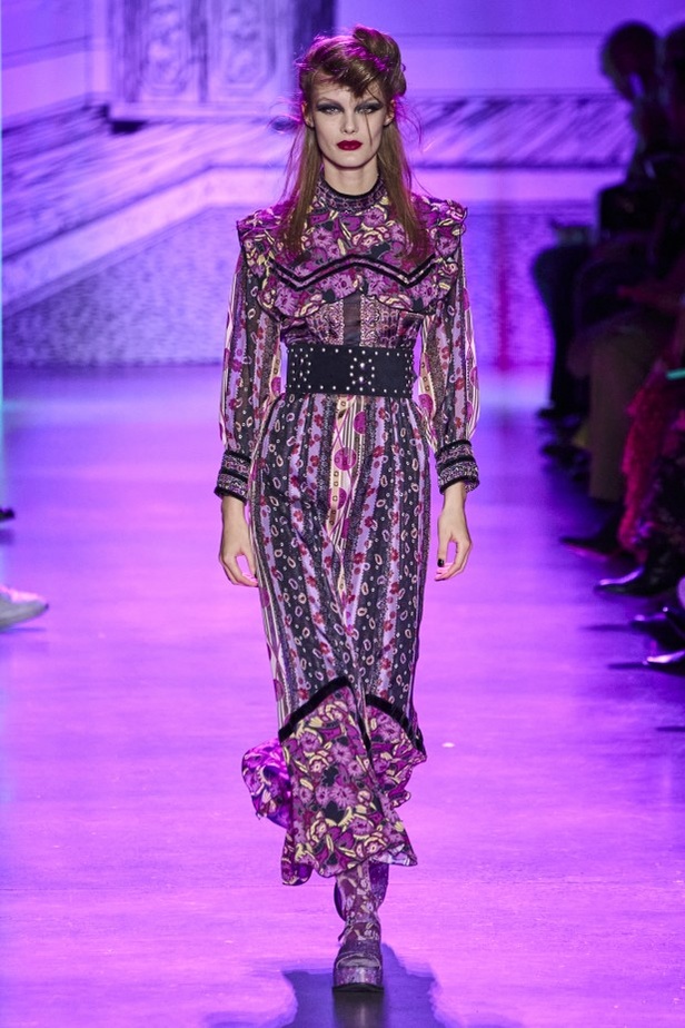 مجموعة الازياء الجاهزة من ANNA SUI  من اسبوع الموضة في نيويورك2020