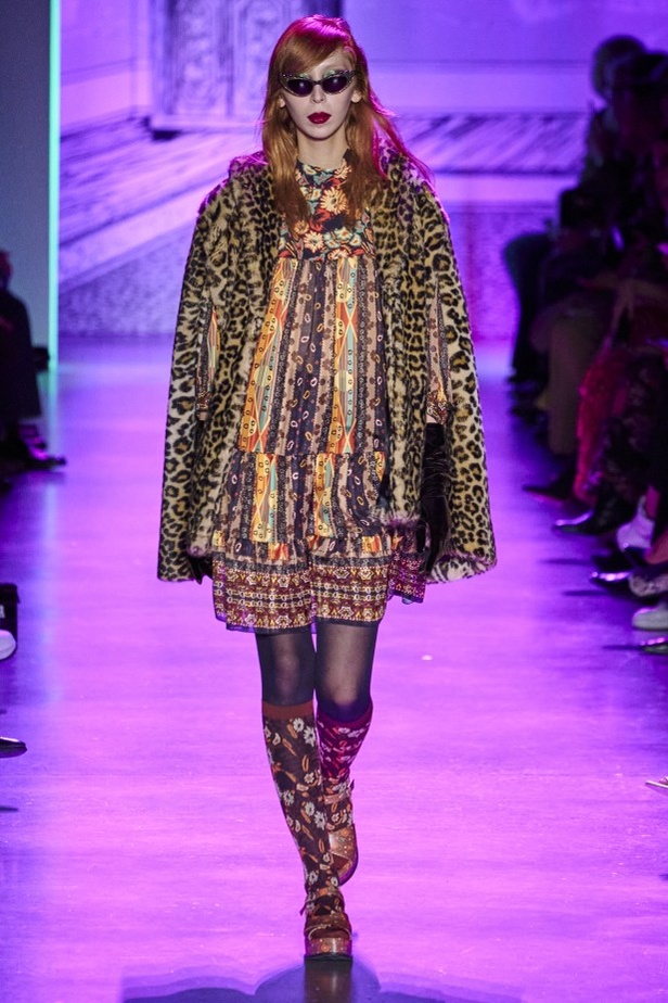 مجموعة الازياء الجاهزة من ANNA SUI  من اسبوع الموضة في نيويورك2020