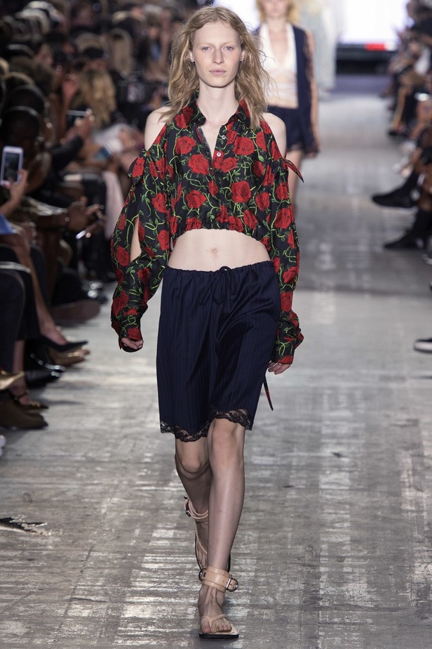 مجموعة الكسندر وانغ لموسم ربيع وصيف 2017