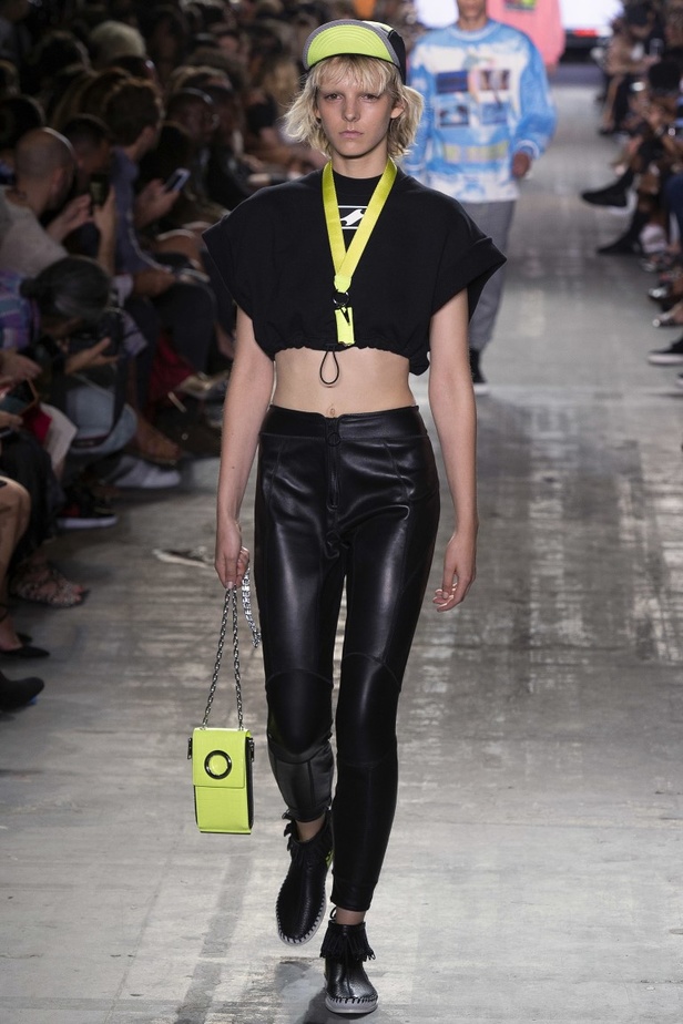 مجموعة الكسندر وانغ لموسم ربيع وصيف 2017