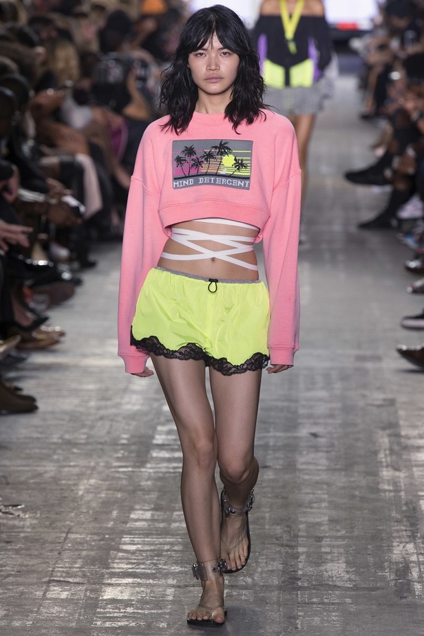 مجموعة الكسندر وانغ لموسم ربيع وصيف 2017