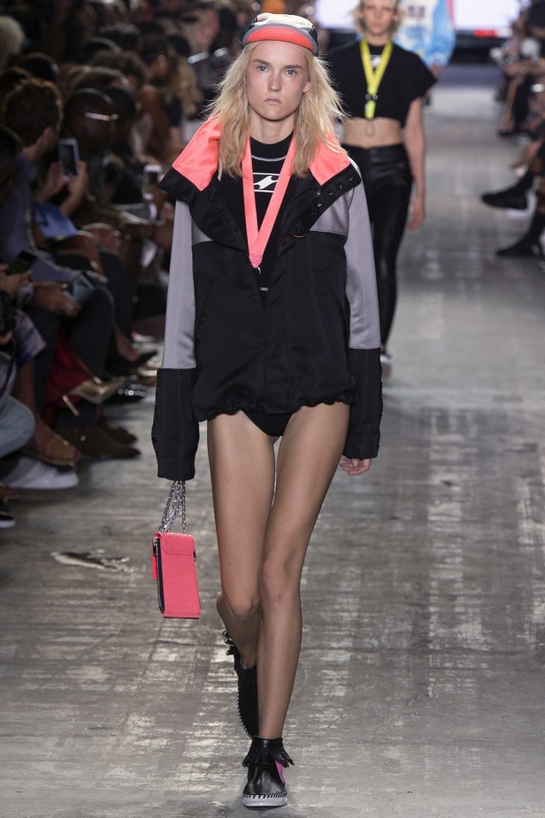 مجموعة الكسندر وانغ لموسم ربيع وصيف 2017