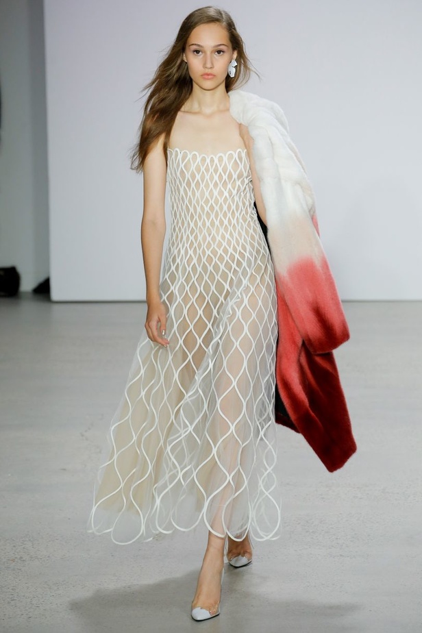 مجموعة أوسكار دي لا رينتا لموسم ربيع وصيف 2018