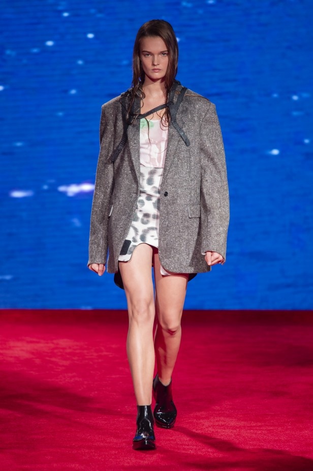 مجموعة كالفن كلاين لربيع وصيف 2019