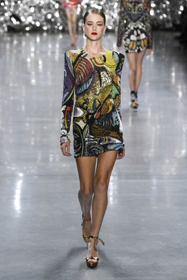 مجموعة Naeem Khan لربيع وصيف 2019