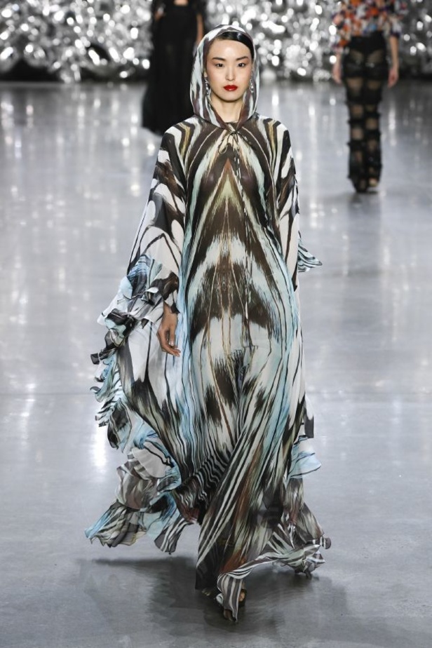 مجموعة Naeem Khan لربيع وصيف 2019