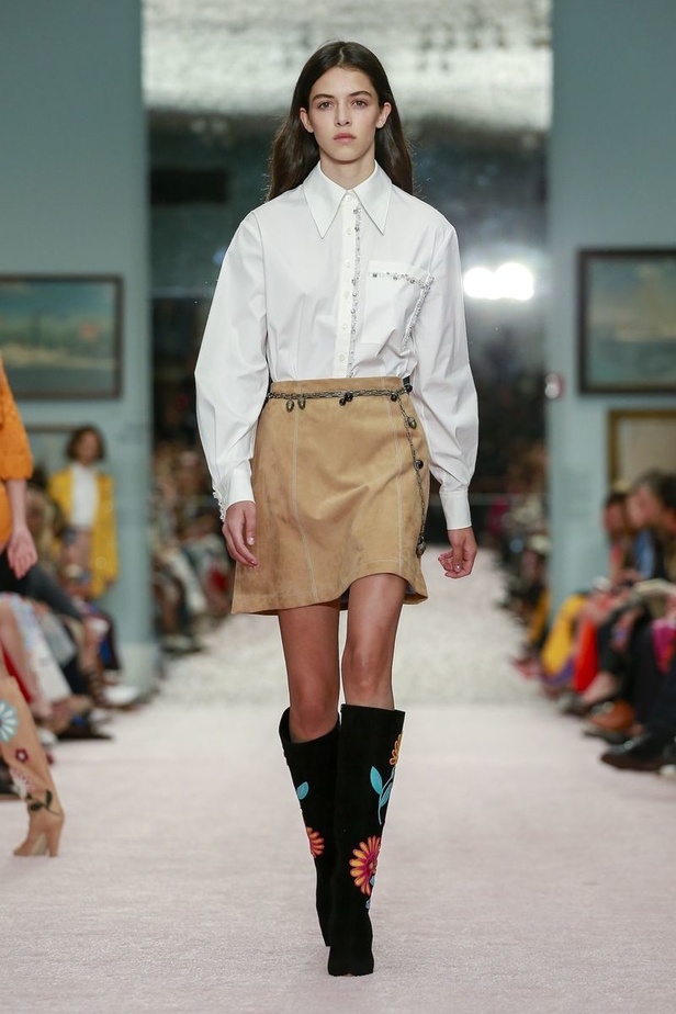 مجموعة كارولينا هيريرا لموسم ربيع وصيف 2019