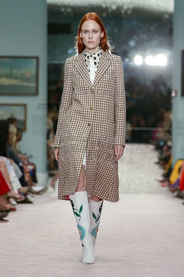 مجموعة كارولينا هيريرا لموسم ربيع وصيف 2019