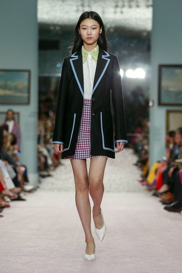 مجموعة كارولينا هيريرا لموسم ربيع وصيف 2019