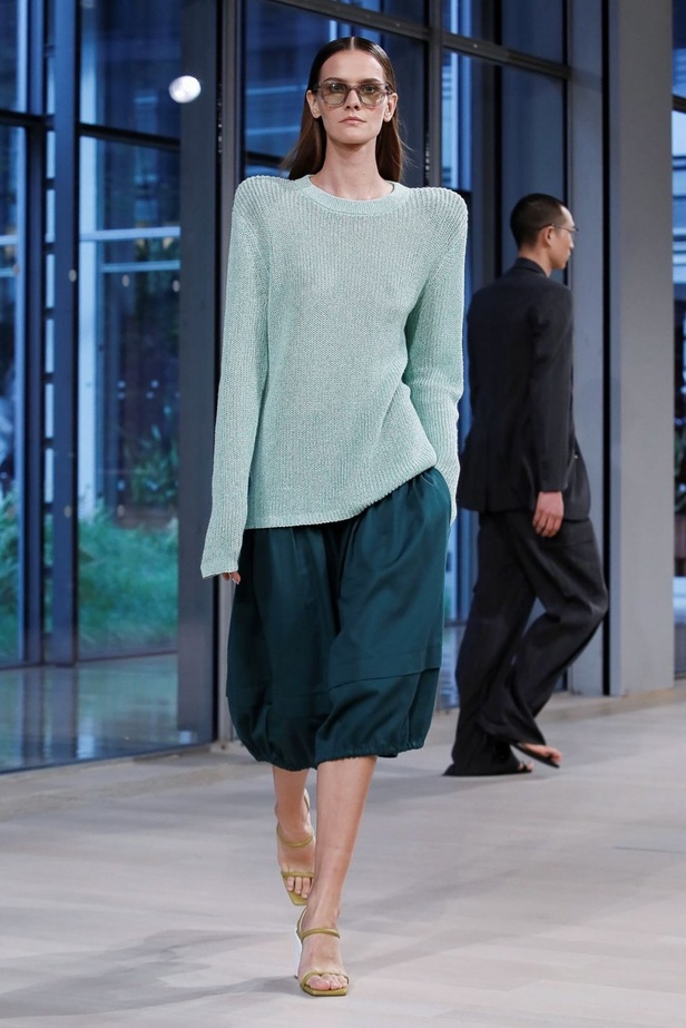 عرض أزياء تيبي لربيع وصيف 2020