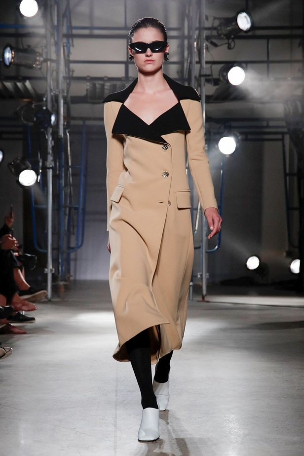 اسبوع الموضة في نيويورك 2019 عرض أزياء proenza schouler  ربيع وصيف 2020